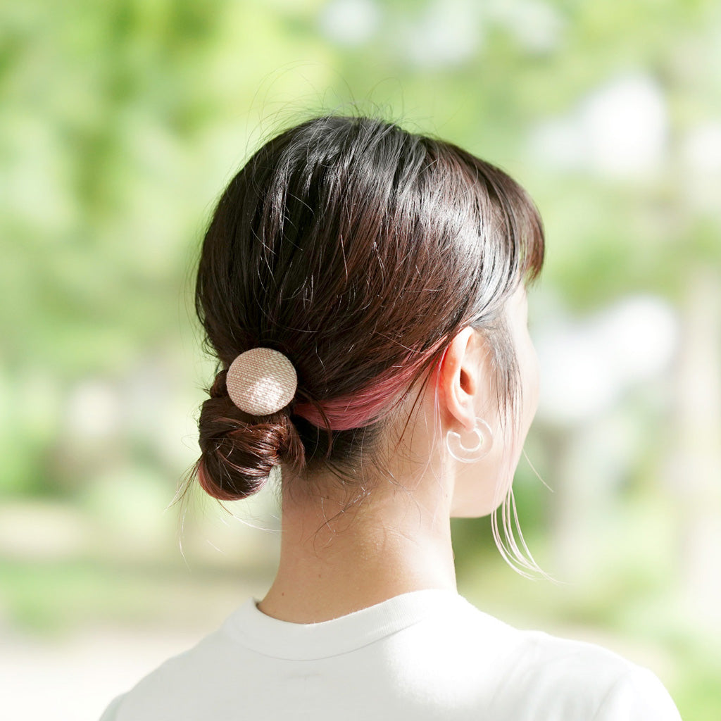 くるみボタンのヘアゴム